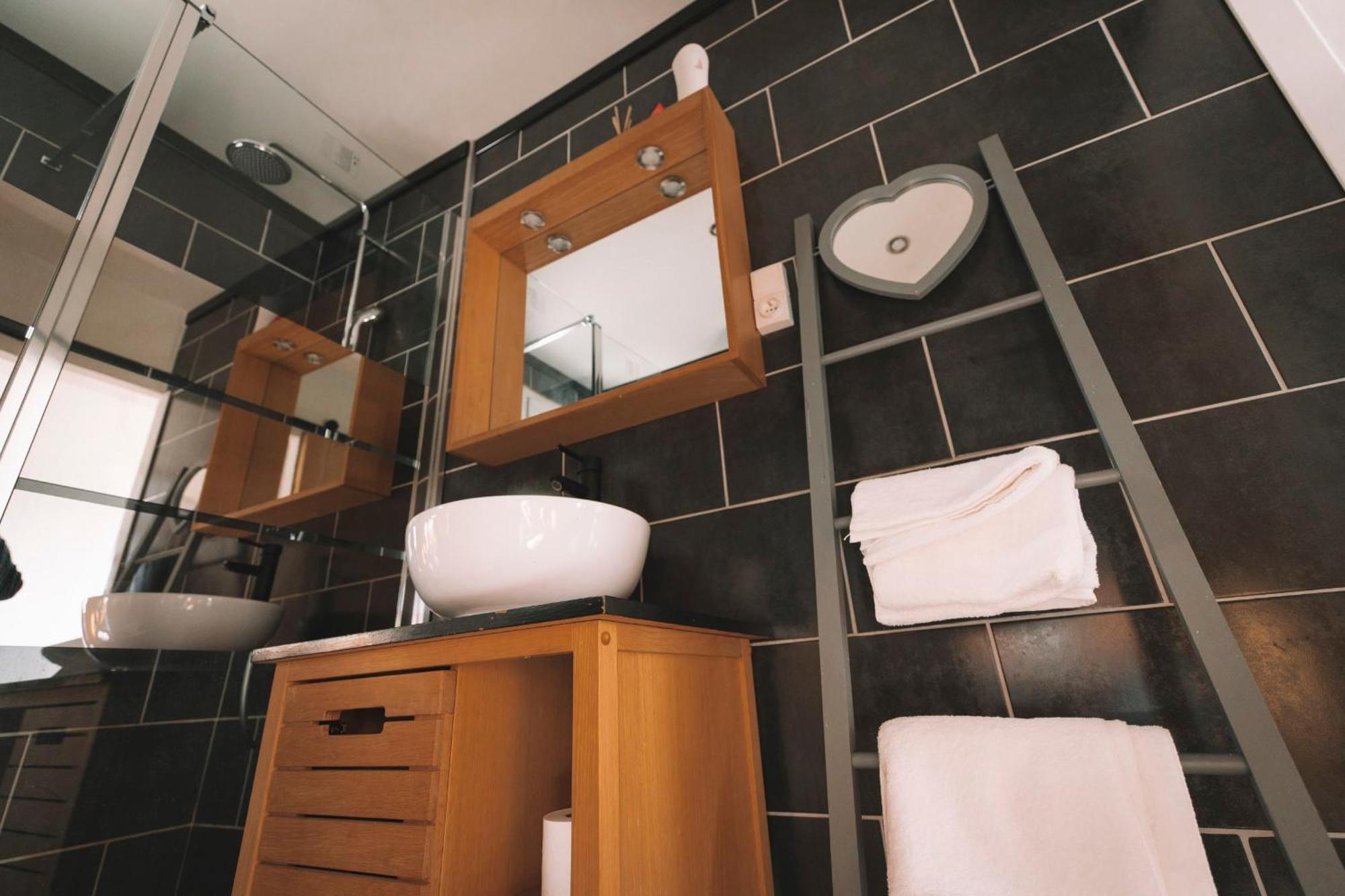 La Perlina - Appartement + Parking - V-rent Annecy Bagian luar foto
